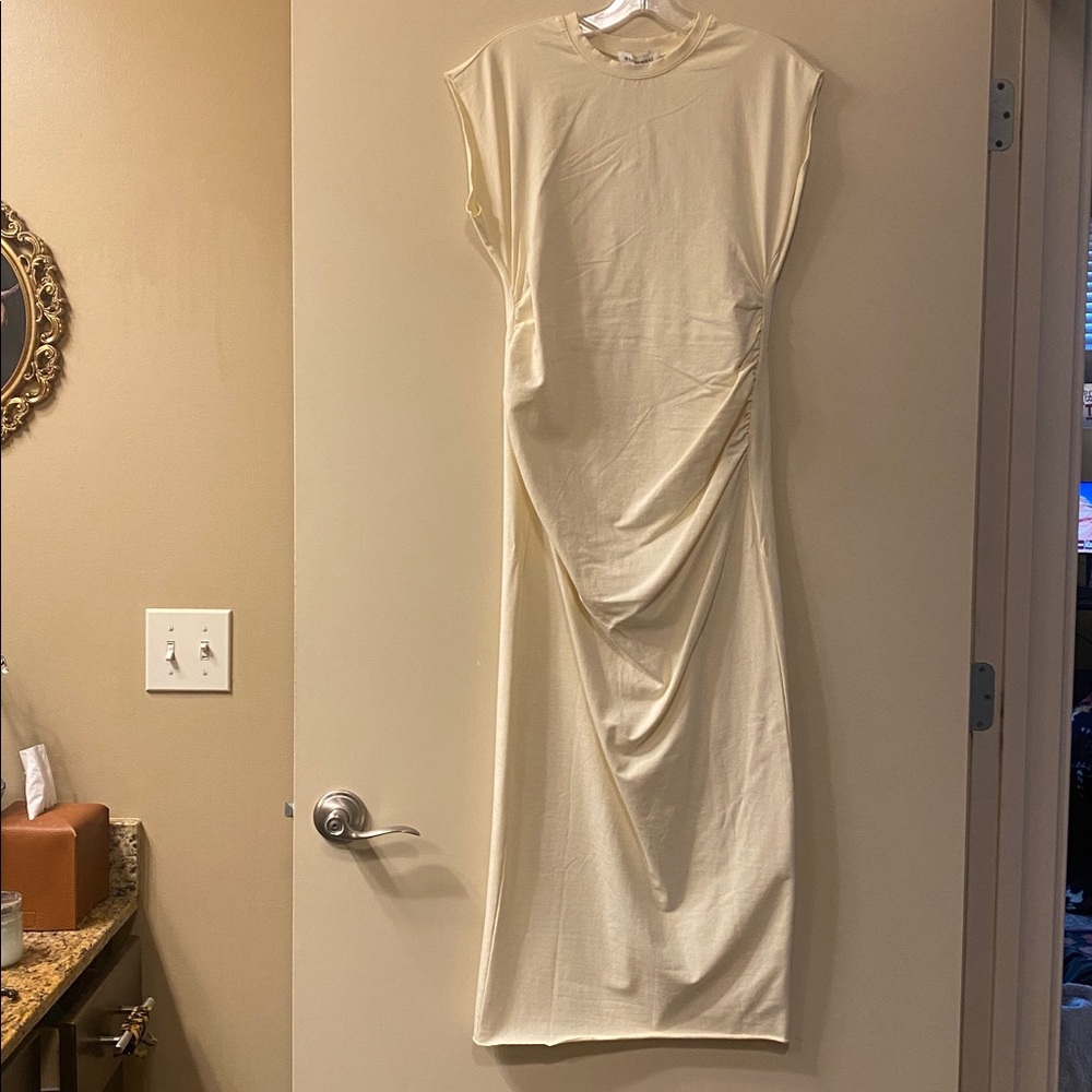 WeWoreWhat Cream Ruched T-Shirt